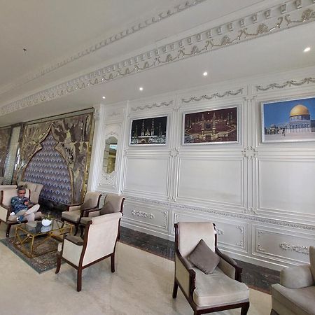 Grand Qin Hotel Banjarbaru Ngoại thất bức ảnh