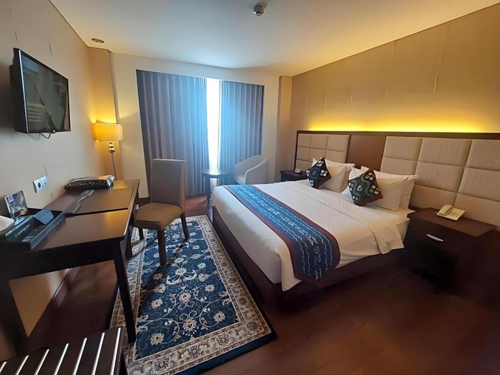 Grand Qin Hotel Banjarbaru Ngoại thất bức ảnh