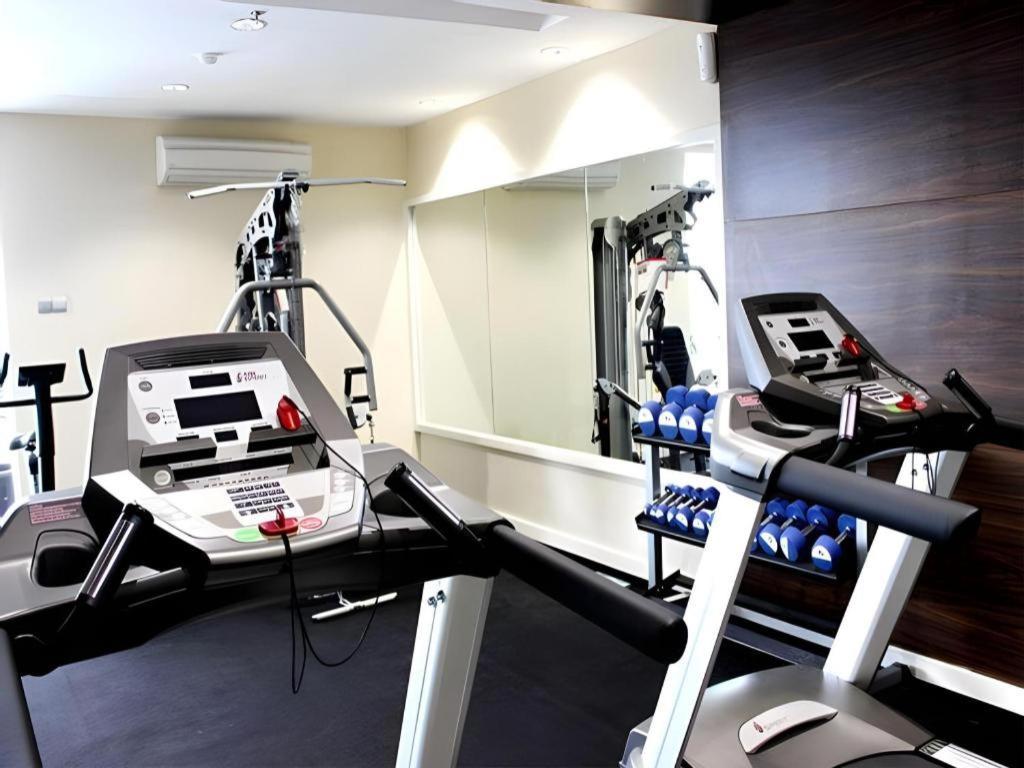Grand Qin Hotel Banjarbaru Ngoại thất bức ảnh