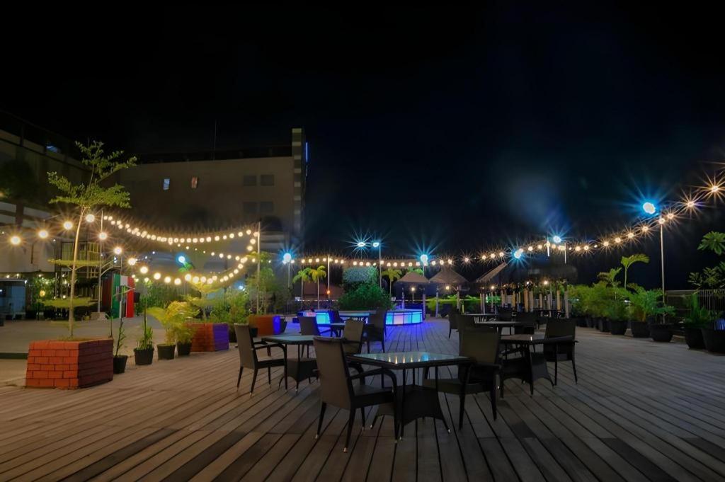 Grand Qin Hotel Banjarbaru Ngoại thất bức ảnh