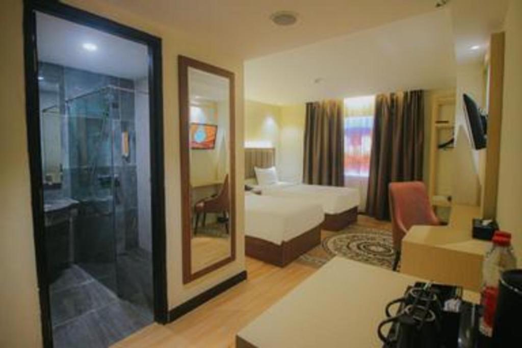 Grand Qin Hotel Banjarbaru Ngoại thất bức ảnh