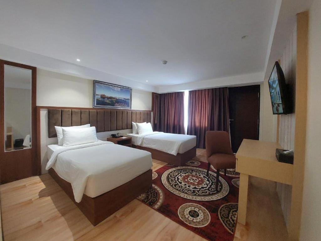 Grand Qin Hotel Banjarbaru Ngoại thất bức ảnh