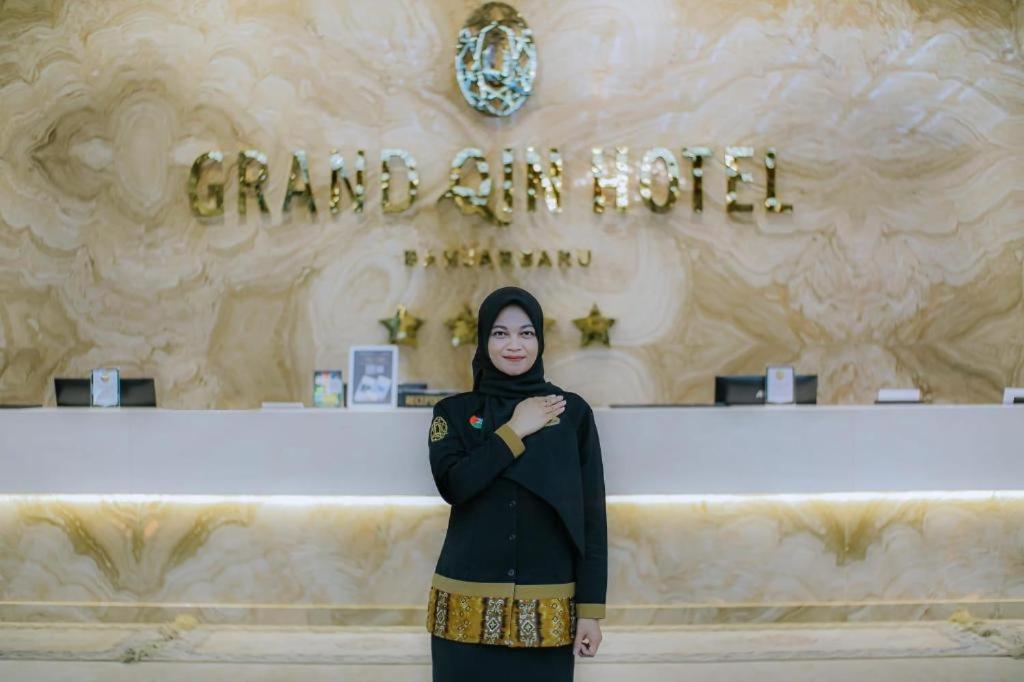 Grand Qin Hotel Banjarbaru Ngoại thất bức ảnh